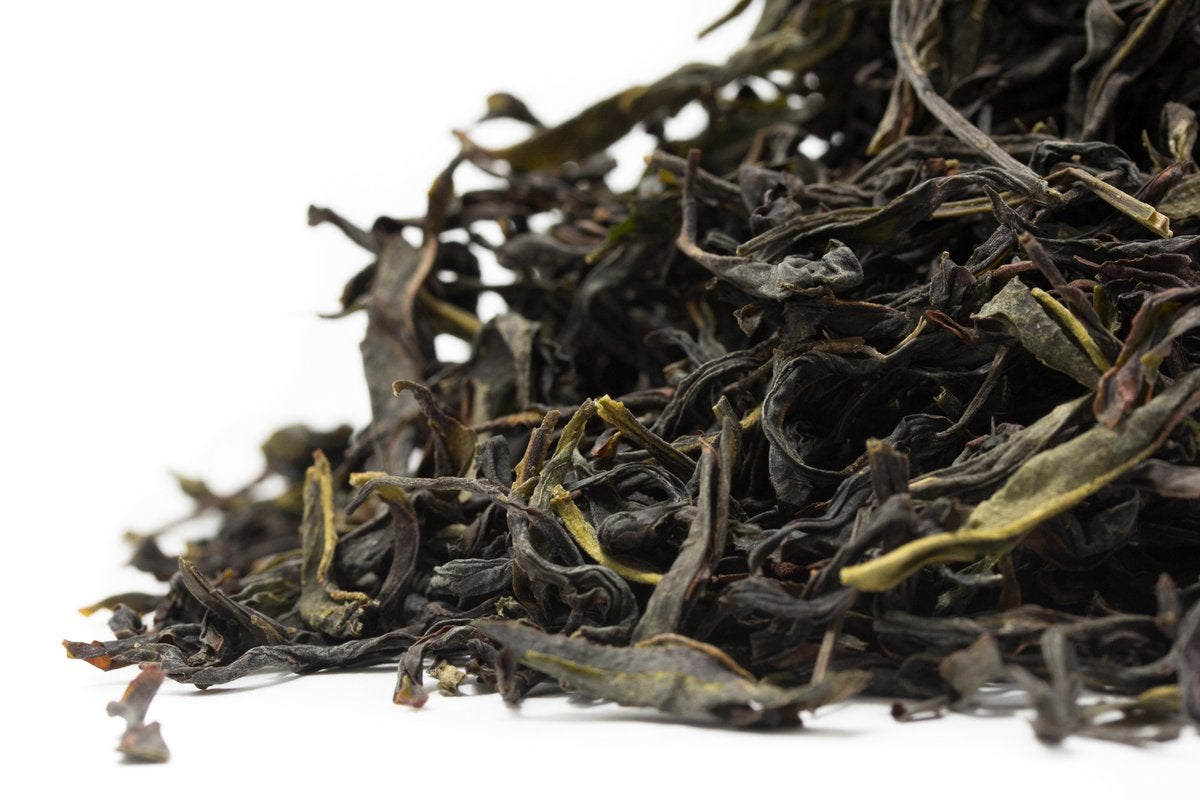 Duck Shit Dan Cong traditional high mountain Oolong from the Phoenix Mountain tea region of Guangdong
